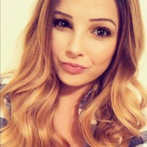 Meet your Posher, Lacee